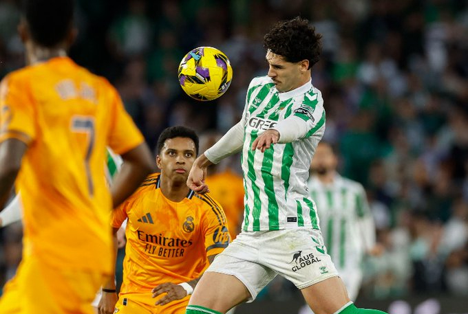 Real Madrid cae ante el Betis y el Atlético líder provisional