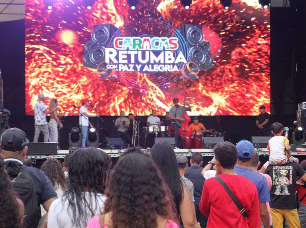 Caracas Retumba inició la fiesta en Caricuao