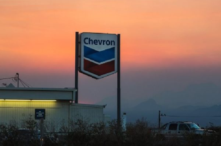 Chevron no está obligada a vender sus acciones en empresas mixtas en Venezuela