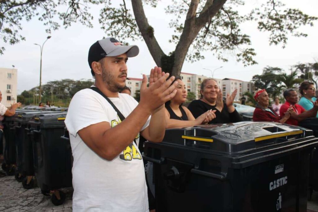 Comuna yaracuyana recibe 30 contenedores de basura tras consulta popular