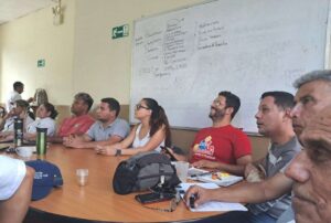 Comuneros y técnicos se forman en manejo del cultivo de café