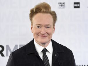 Conan O'Brien presentará de nuevo los Óscar en 2026