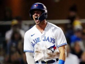 Damiano Palmegiani se abre paso en Spring Training con Toronto