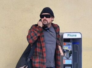 DiCaprio busca a su hija en el tráiler de su nueva película