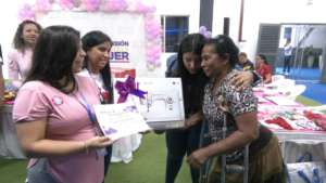 Emprendedoras de La Guaira reciben financiamiento y apoyo institucional