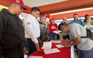 Entregan recursos a proyectos productivos en Mérida