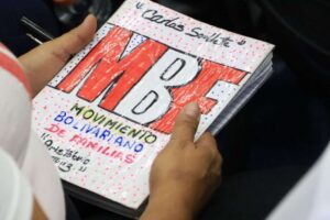 Héctor Rodríguez pide al movimiento de familias renovar voceros