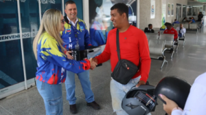 El INTT lanza iniciativa para canje de cascos a motorizados