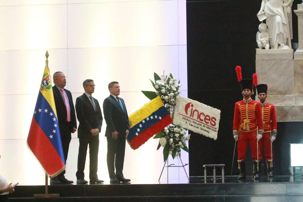 Inces celebró por primera vez en el Panteón Nacional el natalicio de Prieto Figueroa