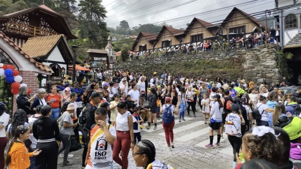Turistas ocupan al 100 % red hotelera en estos Carnavales 2025