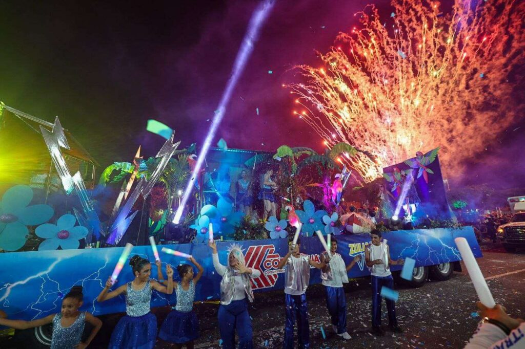 La alegría reinó en el Gran Desfile Carnavales Viva Venezuela en Maracaibo