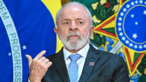 Brasil no tomará represalias contra aranceles al acero impuestos por Trump