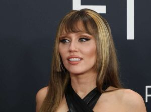 Miley Cyrus anuncia la fecha de estreno de su noveno álbum