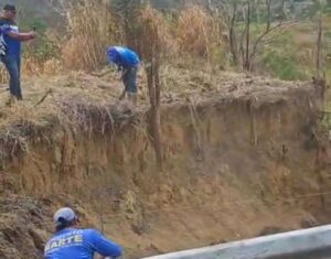 Reparan fallas de borde en las vías intercomunales de Charallave