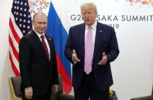 Trump y Putin conversarán sobre el conflicto en Ucrania este martes