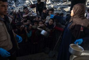 Un millón de niños luchan por sobrevivir en Gaza