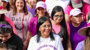 Vicepresidenta Delcy Rodríguez: No es venezolana la mujer que pide invasiones y sanciones