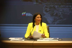 Vicepresidenta: Venezuela mantiene comunicaciones con transnacionales petroleras
