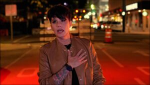 Con "Si no se podía" Karen Martello le canta al despecho