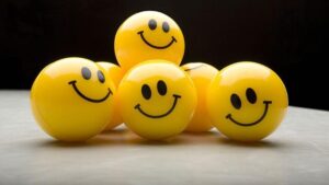 ¿Por qué el color amarillo se asocia con esta emoción?