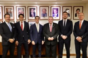 Asume nueva directiva de la Bolsa de Valores de Caracas con el Dr. José Grasso Vecchio a la cabeza