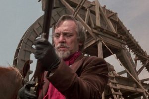 Últimos 6 días para ver en Amazon Prime Video una de las mejores películas de aventuras de los 90. Un gran entretenimiento que relanzó a un personaje mítico