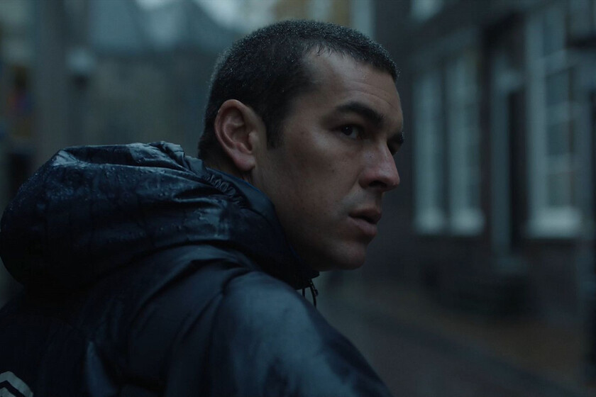 'Muy lejos' (2025), crítica | Es la sublimación de Mario Casas como antihéroe en busca de su identidad, pero la película se equivoca al poner todo el peso sobre sus hombros