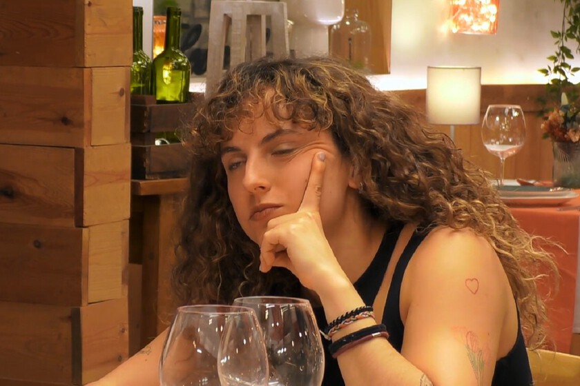 'First Dates', una soltera de Cádiz casi se duerme mientras su cita le intenta convencer para hablar de sexo. "Mi crush es Paul Mescal"