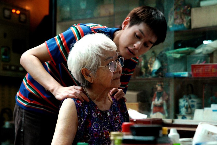 Cómo hacerse millonario antes de que muera la abuela (2024) crítica: una de las películas más tiernas del año que pasó desapercibida en cines