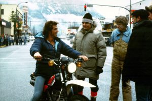 Se nos ha ido Ted Kotcheff, pero en streaming podemos seguir disfrutando de 3 películas imprescindibles que marcaron época