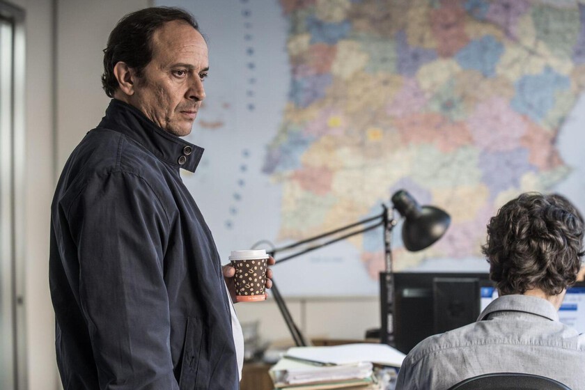 Es una de las mejores miniseries de ciencia ficción realista recientes. 5 episodios que nos llevan a una España a oscuras