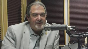 Hay que abrir las rutas aéreas que están cerradas para que fluya el intercambio comercial y turístico