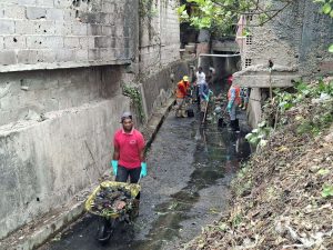 Aplican plan preventivo de lluvias con limpieza de quebradas en Yare