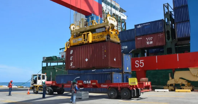 Organización Mundial del Comercio advierte que guerra arancelaria amenaza con frenar el crecimiento mundial