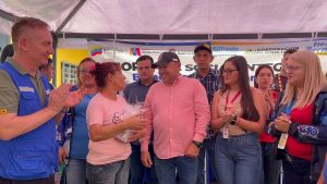 Atienden a 1200 personas con jornada social en San Cristóbal
