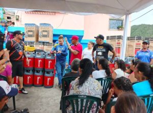 Atienden a más de 2.300 familias con abordaje social en La Guaira