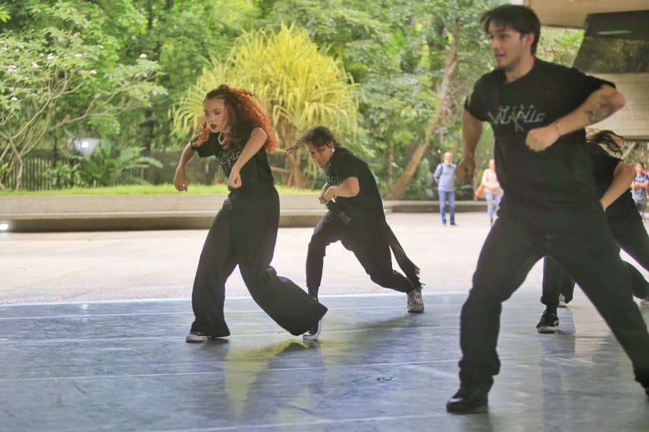 Bailarines iniciaron su semana en el Teatro Teresa Carreño