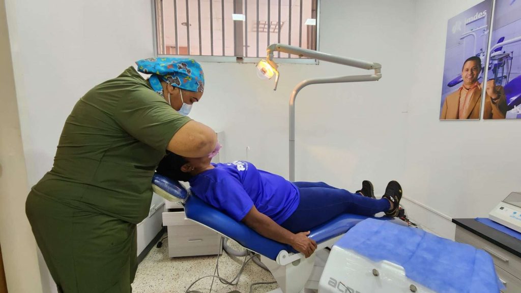 Barquisimetanos disponen de consultas gratuitas para prótesis dentales