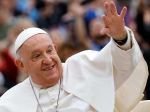 Celebridades reaccionan a la muerte del papa Francisco