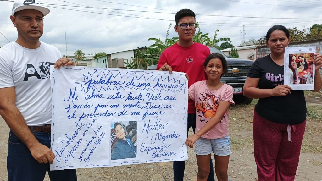 Claman por la libertad de joven barinés secuestrado en la cárcel de El Salvador 