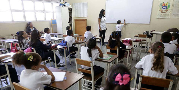 Reportan caída del 50% en la matrícula de instituciones educativas privadas