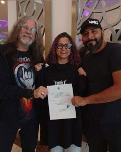 Corazón Rockero apoya a la banda VHILL
