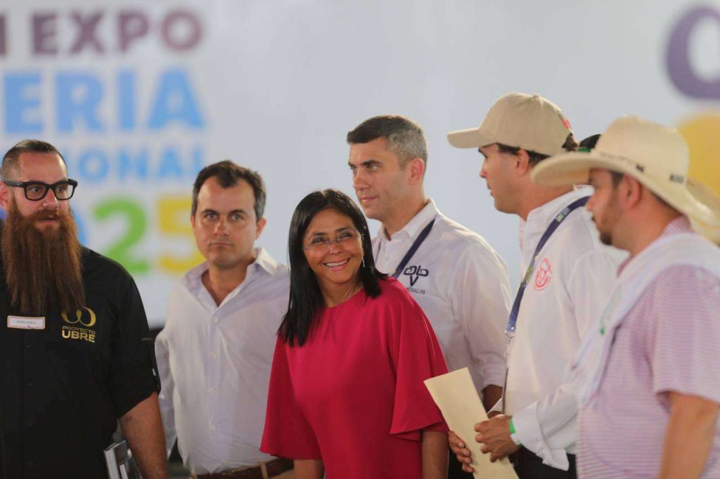 Delcy Rodríguez: frente a la guerra comercial nuestro camino es producir