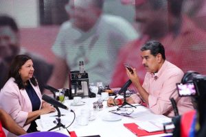 Designan a Jorge Arreaza como rector de la Universidad Nacional de las Comunas