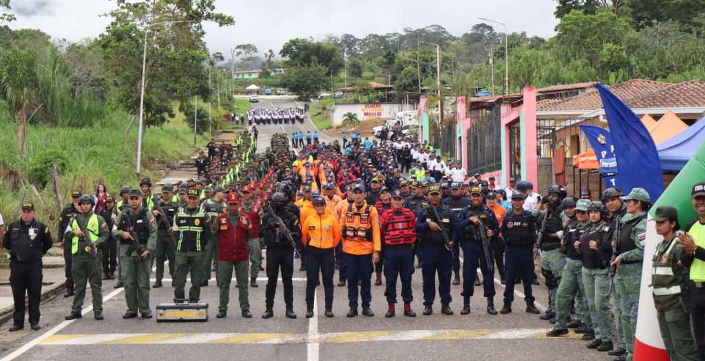 Despliegan operativo de Semana Santa Segura 2025 en las regiones