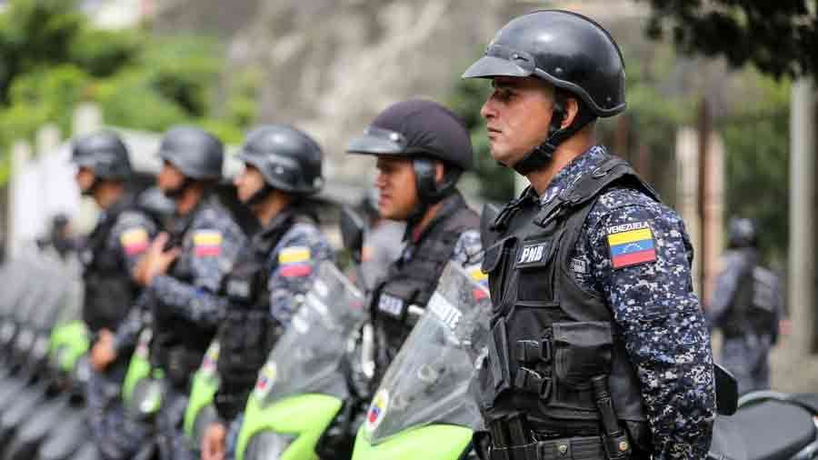 Dictan privativa contra cuatro agentes de la PNB