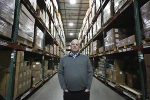 "Ningún negocio puede funcionar con incertidumbre", empresarios estadounidenses relatan sus experiencias con los aranceles impuestos por Trump