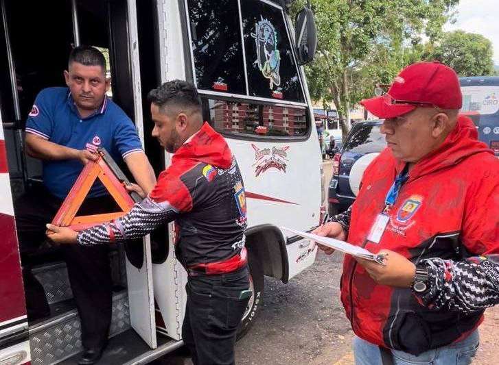En San Cristóbal revisan transporte público urbano