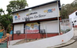 Escuela Andrés Eloy Blanco de Petare cuenta con nueva sala de robótica