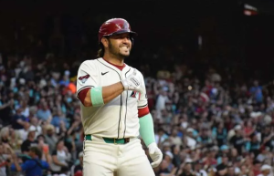 El venezolano Eugenio Suárez logra la hazaña histórica con 4 jonrones ante Atlanta